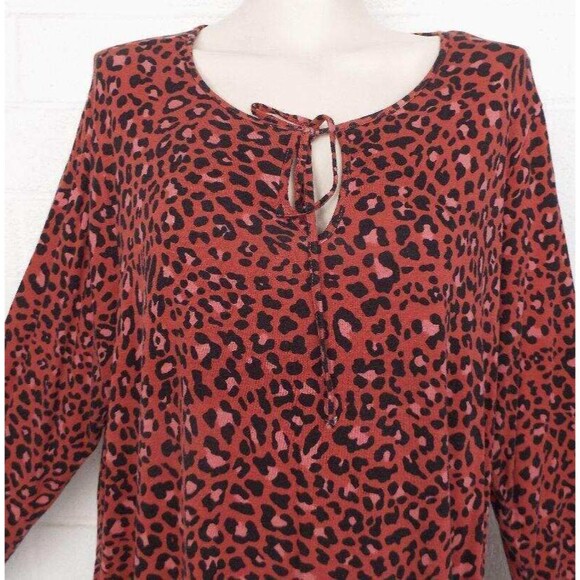 Jessica Simpson 1X Red Black Cheetah Print Hi Low Hem Stretch Tunic Top - Picture 6 of 6